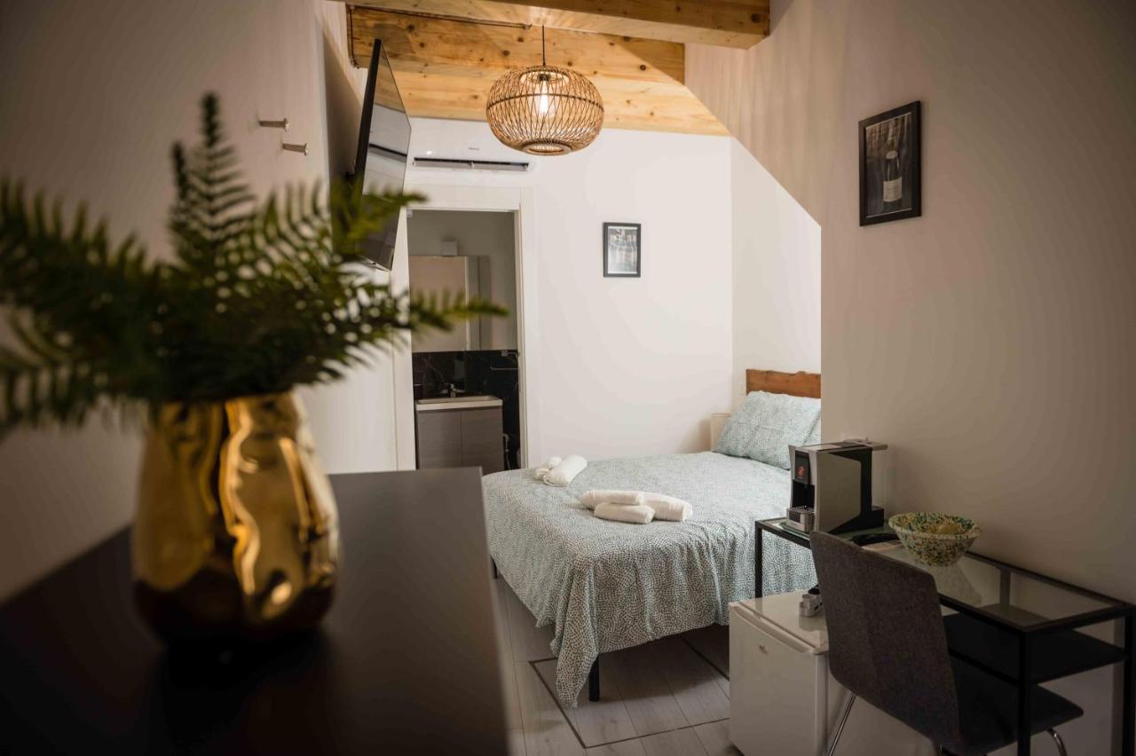 The Wine Room Castelbuono  Εξωτερικό φωτογραφία